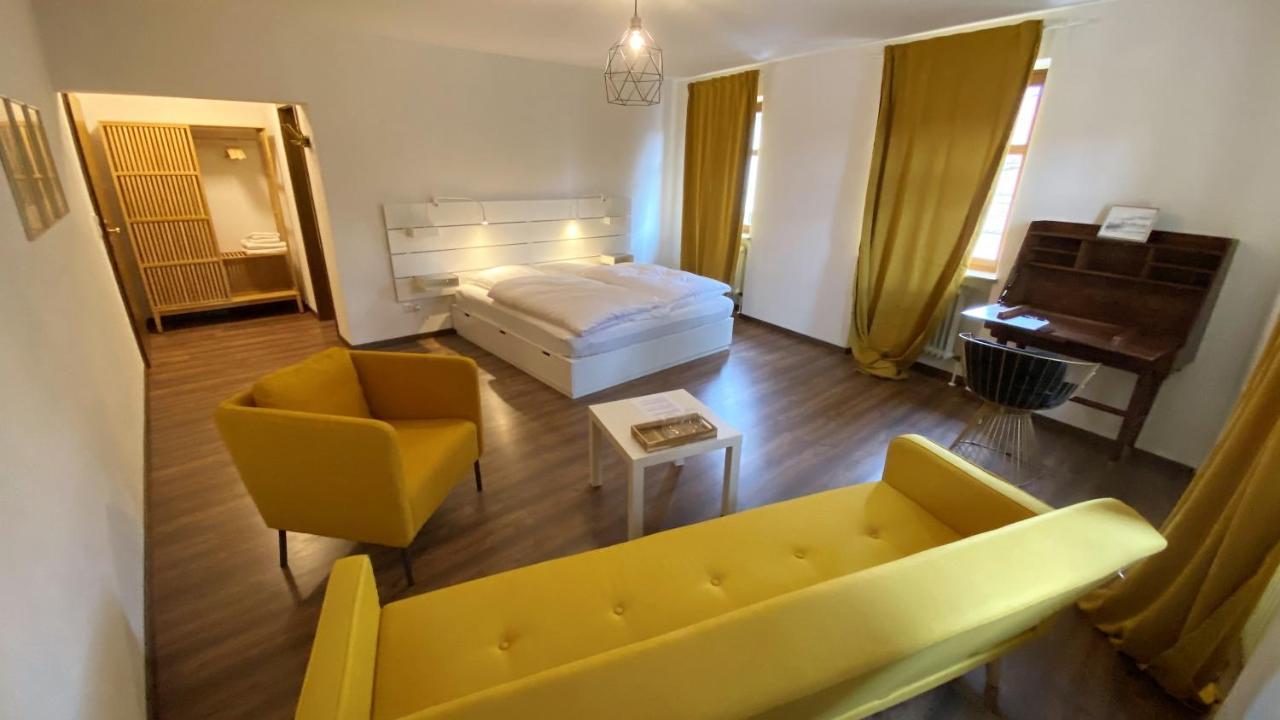 Wassertrüdingen Hotel Sonne מראה חיצוני תמונה