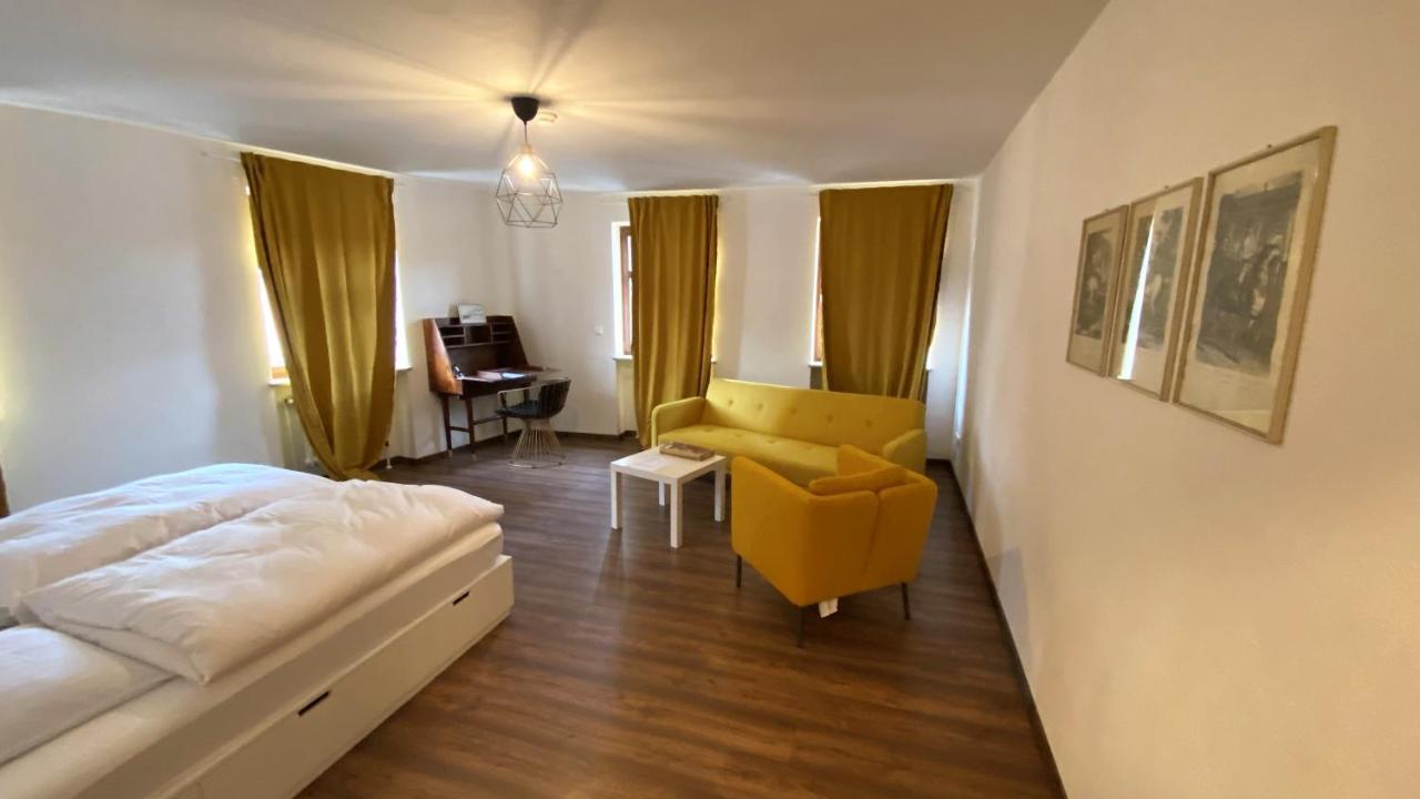 Wassertrüdingen Hotel Sonne מראה חיצוני תמונה